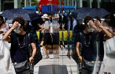 Bảo hiểm nắng nóng 'hút hàng' ở Nhật Bản