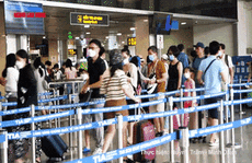 Sân bay Tân Sơn Nhất đón hơn 3,4 triệu lượt khách đầu hè