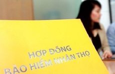 Khổ vì vay vốn phải 'kèm' mua bảo hiểm
