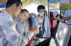 Thành lập tổ cộng đồng “đi từng ngõ, gõ từng nhà” để hướng dẫn người dân công nghệ số