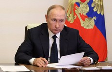Tổng thống Vladimir Putin ký sắc lệnh đặc biệt