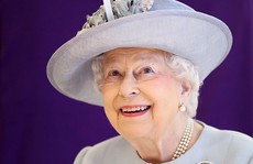 Nữ hoàng Anh qua đời, Ngoại hạng Anh có nguy cơ nghỉ hết tháng 9