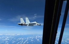 Trung Quốc cáo buộc Mỹ “bóp méo sự thật” vụ máy bay chạm trán trên biển Đông