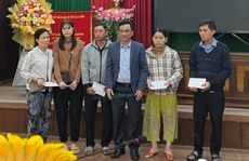 Vụ cháy chợ ở Bình Định: Hỗ trợ tiền cho 17 tiểu thương bị thiệt hại