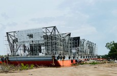 1 hợp đồng, 2 công ty bị tố 'quỵt nợ'