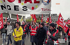 Hơn 1 triệu người Pháp biểu tình phản đối kế hoạch tăng tuổi hưu