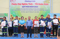 100 phần quà Tết đến với công nhân khó khăn tại quận Gò Vấp, TP HCM