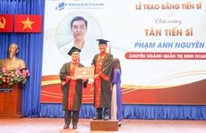 Tốt nghiệp thạc sĩ loại giỏi ở tuổi 65