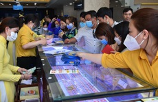 Giá vàng hôm nay 23-2: USD tăng giá dữ dội, vàng tiếp tục lao xuống