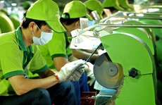 HÓA GIẢI KHÓ KHĂN ĐỂ PHÁT TRIỂN: Tạo động lực tăng trưởng mới