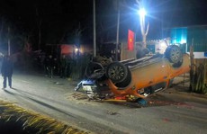 Tai nạn kinh hoàng liên quan xe bán tải, 3 thiếu niên tử vong, 6 người khác bị thương