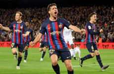 Thua nghẹt thở 'siêu kinh điển', Real Madrid sắp mất ngôi vương La Liga