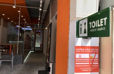 Cận cảnh những nhà vệ sinh miễn phí 'như mơ' giữa trung tâm TP HCM