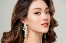 Minh Khuê ngồi giám khảo bất ngờ khoe giọng hát
