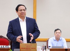Bộ Chính trị làm việc với Ban Thường vụ Tỉnh ủy 5 tỉnh về Đại hội Đảng bộ địa phương