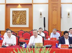 Tổng Bí thư chủ trì cuộc làm việc với Ban Thường vụ Đảng ủy MTTQ, các đoàn thể Trung ương