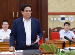 Thủ tướng chủ trì làm việc với Ban Thường vụ 
các Tỉnh ủy Tây Ninh và Tuyên Quang