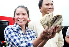 “Triệu phú ve chai” đã đổi được hơn 1 triệu yen rách sang tiền đồng