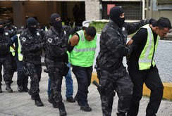 Băng nhóm Mexico đấu súng với cảnh sát, 44 người thiệt mạng