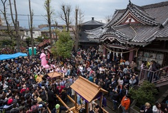 Độc và lạ với lễ hội rước “của quý”