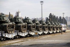 Thổ Nhĩ Kỳ điều quân, xe tăng đến biên giới Syria