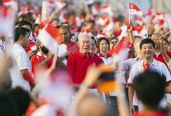 “Người khổng lồ của lịch sử” Lý Quang Diệu đã ra đi