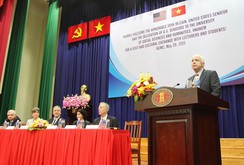 Thượng nghị sĩ John McCain: Trung Quốc gây kích động trên biển Đông