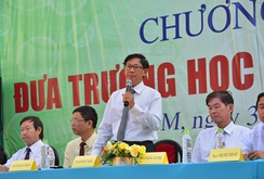 “Đưa trường học đến thí sinh”: Thí sinh quan tâm đến ngành kinh tế và công nghệ