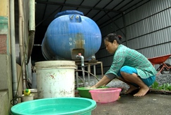 Phóng sự: TP HCM: Ở nơi chỉ trẻ em mới được ưu tiên dùng nước sạch