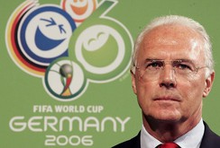 LĐBĐ Đức khởi kiện huyền thoại Beckenbauer và FIFA