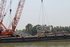 Bản tin NLĐ ngày 28 - 3: Bắt đầu trục vớt cầu Ghềnh