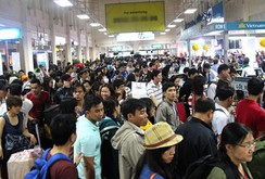 Bản tin đặc biệt cuối tuần ngày 6-2: Bến xe, nhà ga, sân bay chật cứng khách về quê ăn Tết