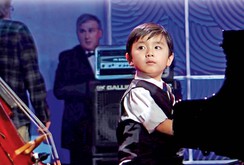 Bản tin NLĐ ngày 5-12: Thần đồng piano Evan Le về Việt Nam biểu diễn