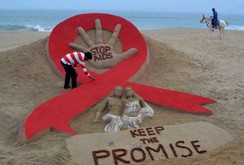 Bản tin NLĐ ngày 1-6: Hơn 2.000 người nhiễm HIV do truyền máu ở Ấn Độ