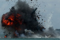 Indonesia đánh chìm tàu cá Việt Nam và các nước khác