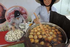 Ghi nhanh: Ngon và độc đáo như bánh truyền thống Hội An