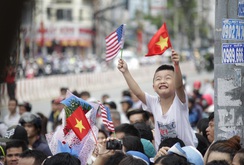 Ghi nhanh: Người dân TP HCM náo nức đón Tổng thống Mỹ Obama