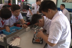 Sáng tạo với phòng thực hành Steam của Trường THCS Lê Quý Đôn, Q3