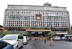 Lãnh đạo quận 5 hứa sửa chữa chợ An Đông đúng tiến độ