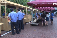 Phố hàng rong thứ 2 tại TPHCM hút khách ngày khai trương
