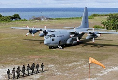 Bản tin NLĐ ngày 12-5: Philippines đưa quân, thiết bị trái phép tới đảo Thị Tứ của Việt Nam