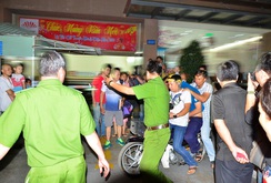 Giết bạn học giấu xác trong thùng xốp vì thích chiếc điện thoại