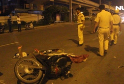 Va chạm với container, đôi nam nữ thương vong trong đêm