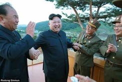 Bản tin NLĐ ngày 15-5: Triều Tiên: Kim Jong-un giám sát vụ phóng tên lửa