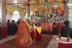 Ghi nhanh: Ngôi chùa 20 năm không đốt vàng mã, tiết kiệm tiền tỉ giúp người nghèo