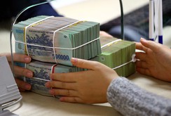 Bàn tròn Doanh nhân: Làm sao để tiền gửi tiết kiệm được an toàn?