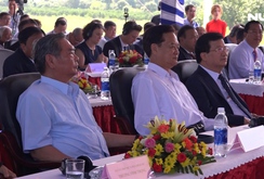 Nguyên Thủ tướng Nguyễn Tấn Dũng dự khánh thành cầu Cao Lãnh