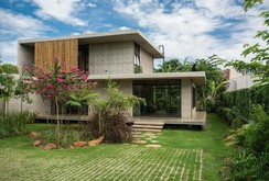 Ngôi nhà 2 tầng làm bằng bê tông đúc sẵn Ngôi nhà 2 tầng làm bằng bê tông đúc sẵn