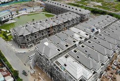 Xung đột, chồng chéo thủ tục làm tắc nghẽn thị trường bất động sản Xung đột, chồng chéo thủ tục làm tắc nghẽn thị trường bất động sản