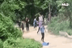 Clip: Nổ súng bắn nhau tại Khánh Hòa, 3 người nhập viện